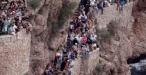Rosjanin skoczy jak nikt wczeniej w Red Bull Cliff Diving na Ukrainie